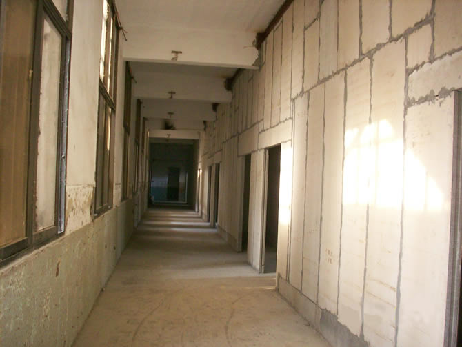 博悅佳輕質(zhì)隔墻板施工案例-輕質(zhì)隔墻板在酒店建筑中使用案例